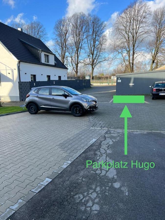 Hugo *
